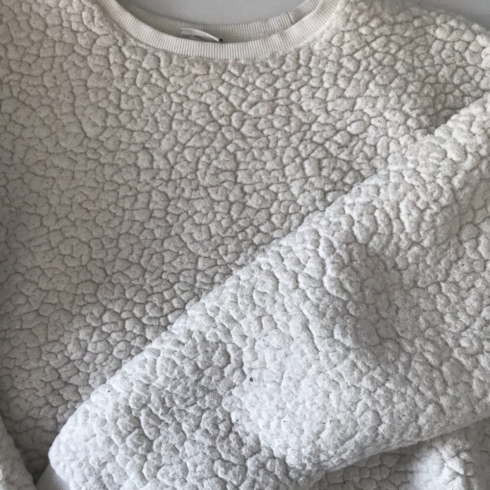 Super Soft and Cozy White Sweatshirt Oversized